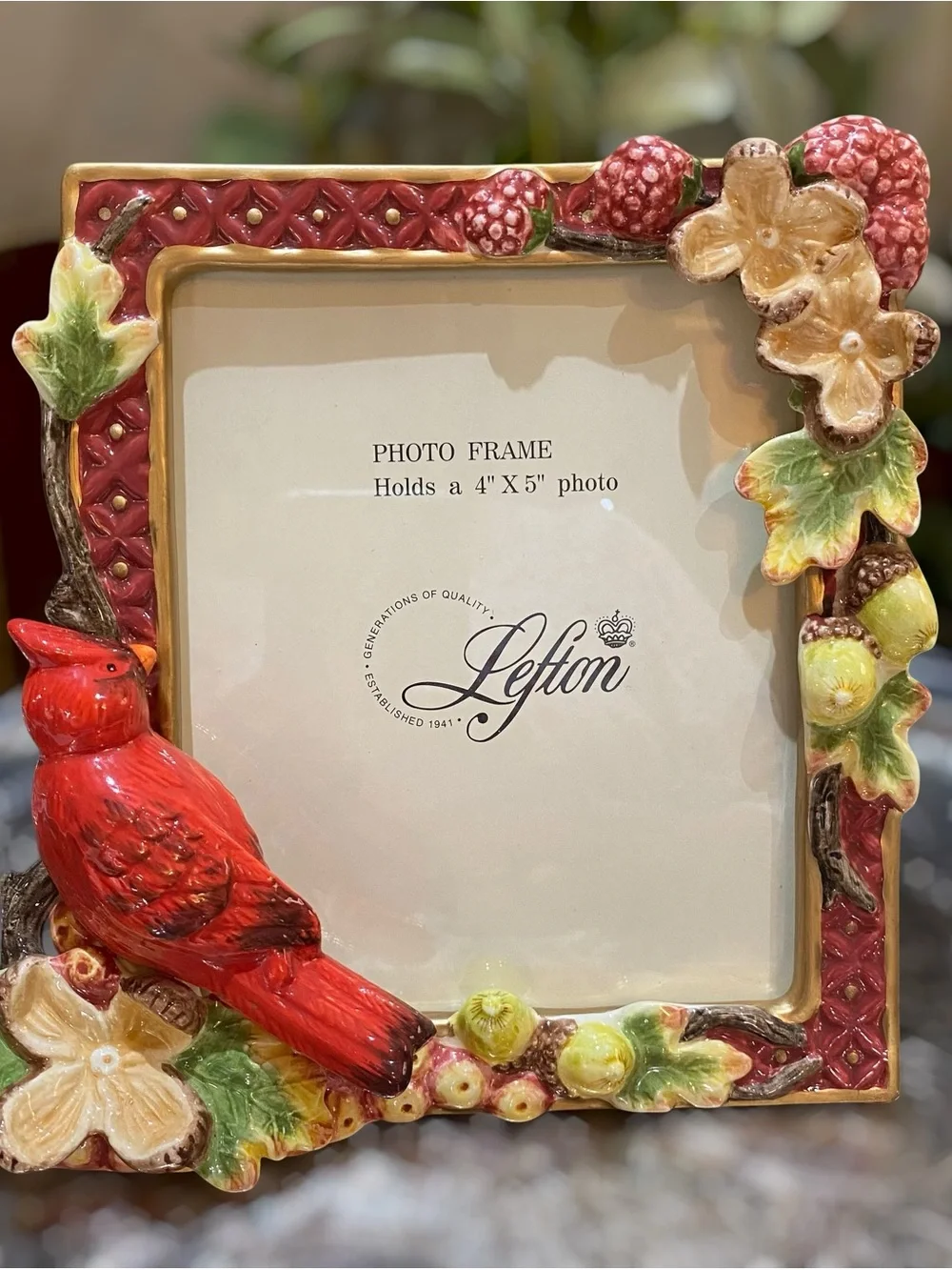 Vintage Lefton Porcelain Red Cardinal Bird Easel Picture Frame 4 x 5 Photo
